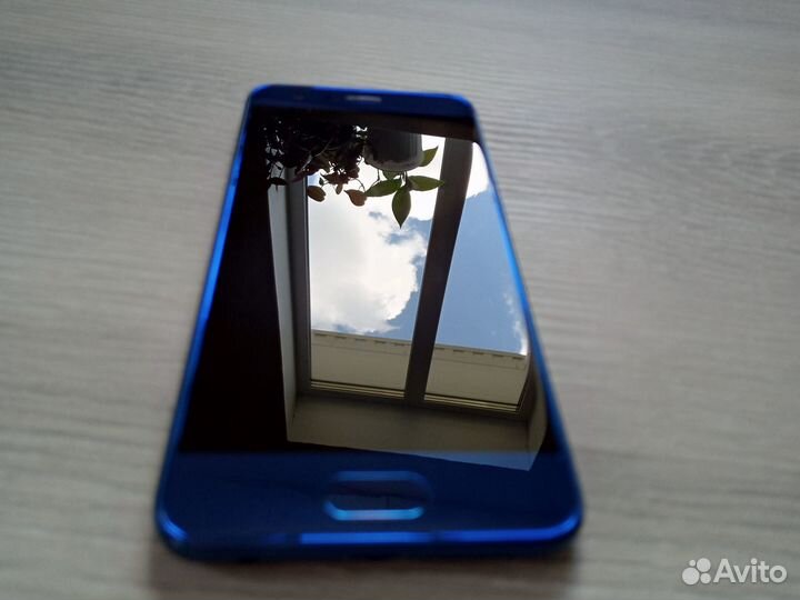 Смартфон Honor 9 STF-L09 в хорошем состоянии
