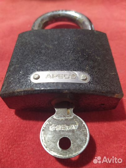 Замок навесной apecs