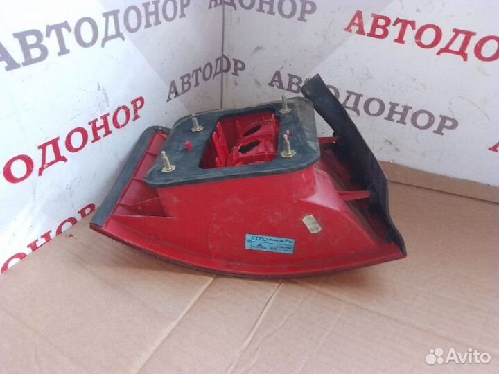 Фара задняя задняя правая Audi A6 C5 2002