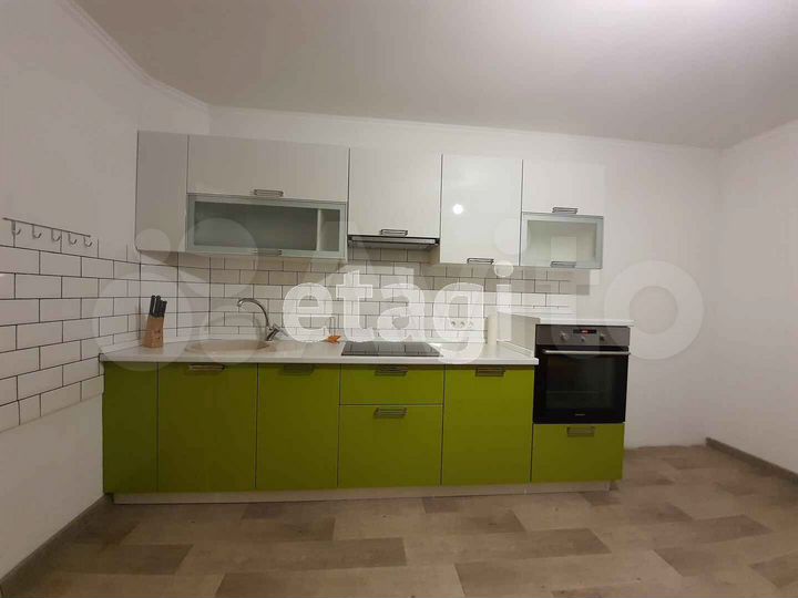 2-к. квартира, 57 м², 11/17 эт.