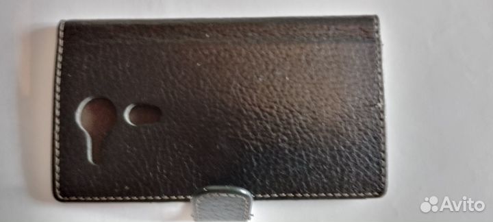 Мобильный телефон