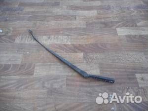 Поводок стеклоочистителя передний Ford America Fo