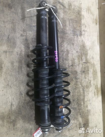 Стойки задние toyota yaris ncp90