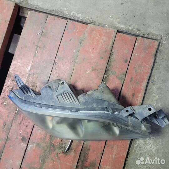 Фара mazda 3 bk седан