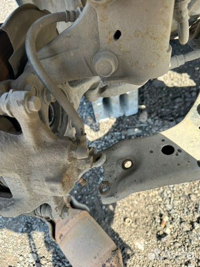 Кулак поворотный передний правый Toyota Corolla