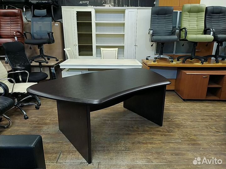 Стол руководителя б/у 205х112х75 02172-внг