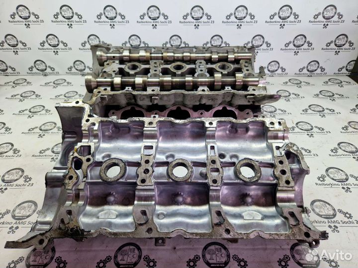 Головка блока цилиндров правая для Mercedes W211