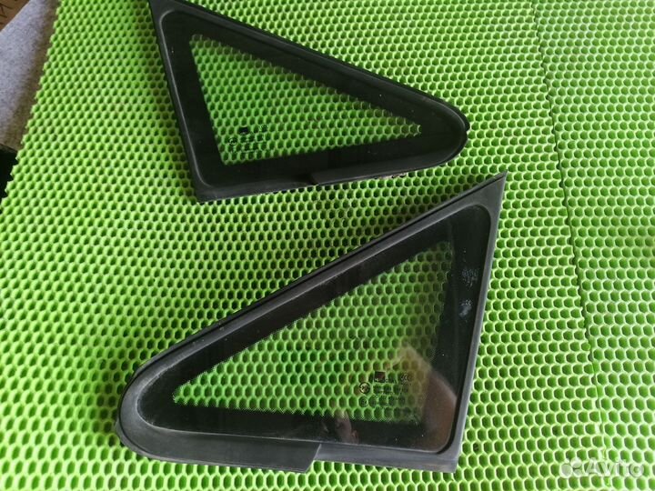 Стекло, форточка Хюндай Траджет