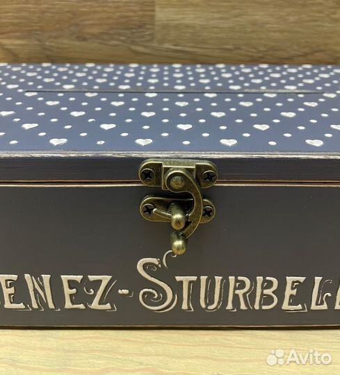 Декоративная коробка для бумажных салфеток