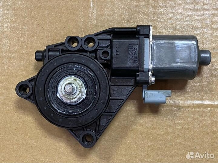 Моторчик стеклоподъемника задний левый Kia Venga