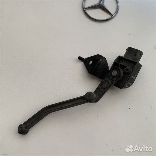 Датчик кузова передний левый Мерседес w166