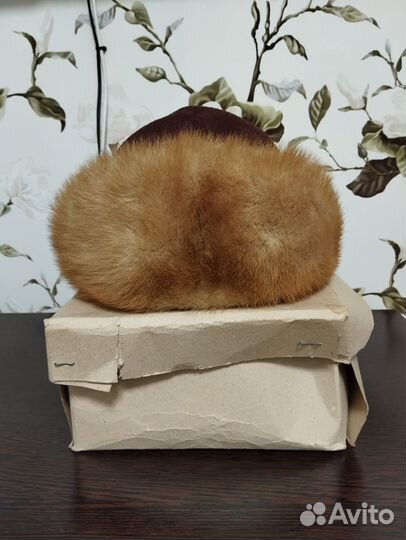 Шапка женская из натурального меха