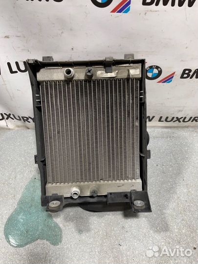 Радиатор масляный Bmw X5 E70 N57D30 2013