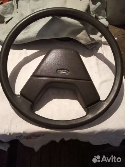 Рулевое колесо авто