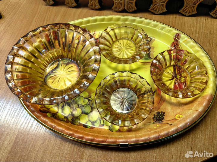 Стеклянные блюдца