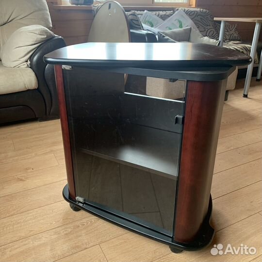 Тумба под телевизор