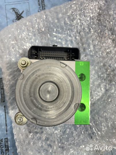 Блок абс Toyota Camry 70