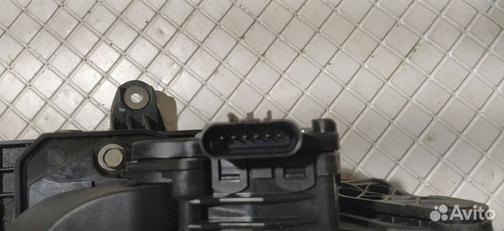 Педаль газа Cadillac Escalade III 6.2