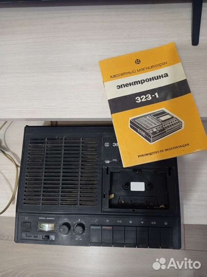 Кассетный магнитофон электроника 323-1 СССР