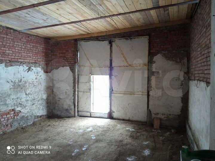 Гараж, > 30 м²