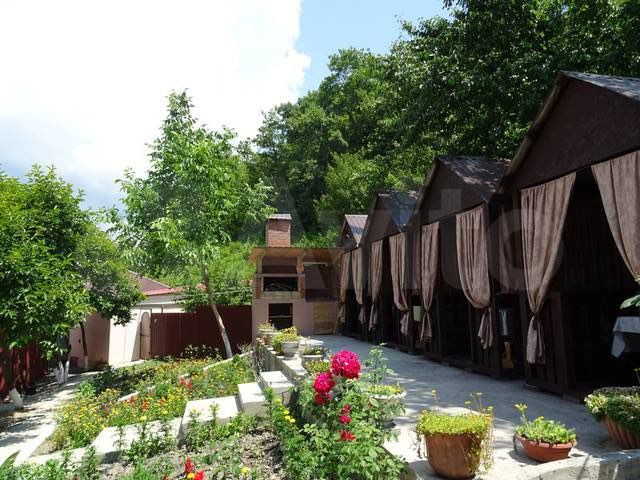 Комната 25 м² в > 9-к., 1/2 эт.