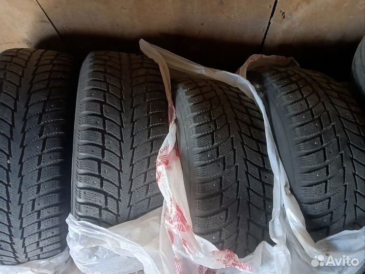 Nokian Tyres Hakkapeliitta 2 235/60 R16