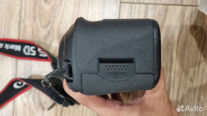 Зеркальный фотоаппарат canon eos 5d mark iii