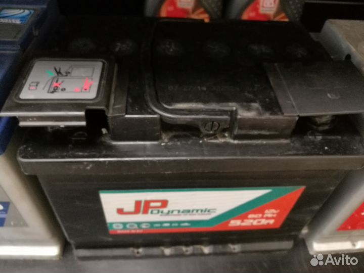 Б/У Аккумулятор 60 а.ч. Отличное состояние