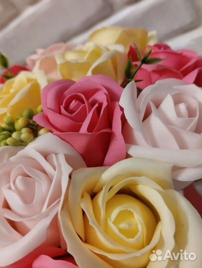 Ароматный букет из нежнейших мыльных роз