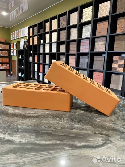 Облицовочный кирпич персик гладкий жкз