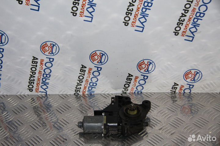 Моторчик стеклоподъемника Renault Fluence