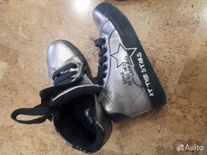 Ботинки для девочки