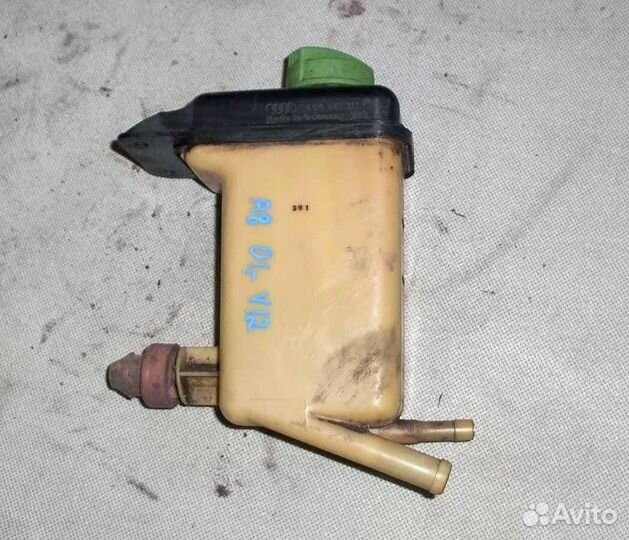 Бачок гур Audi A8 D2