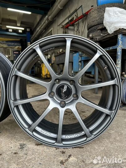 Yokohama advan racing RS 18х7.5 et48