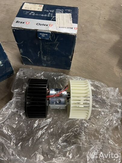 Мотор отопителя салона с крыльчаткой opel Corsa-C