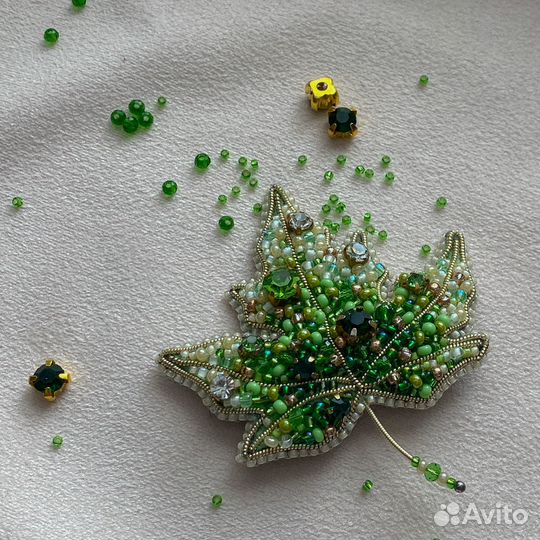Брошь ручной работы