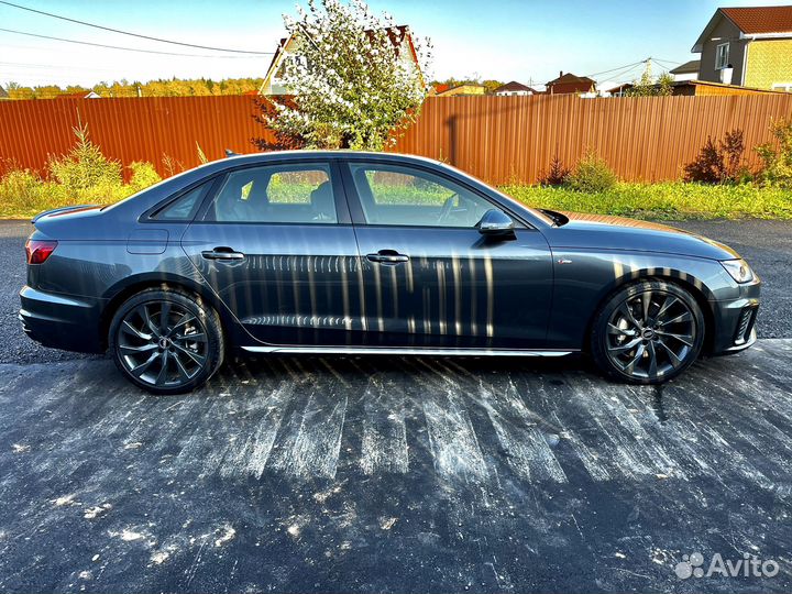 Audi A4 2 AMT, 2020, 33 900 км