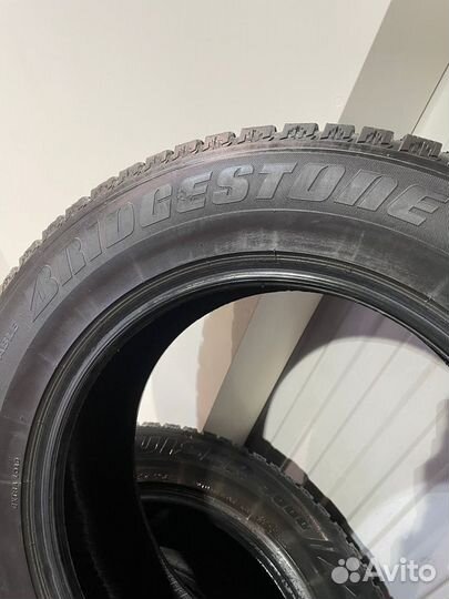 Bridgestone Ice Cruiser 7000 235/65 R17