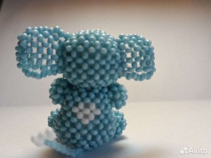 Фигурка слоника из бисера