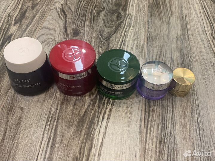 Пустые баночки от кремов