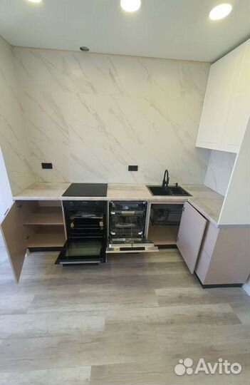 Кухонный гарнитур угловой на заказ. Рассрочка