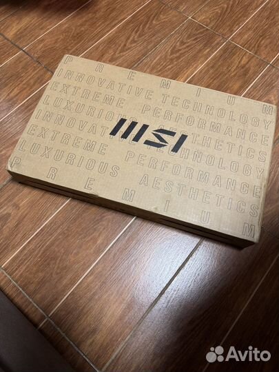 MSi Vector 16 HX A13VHG-478US