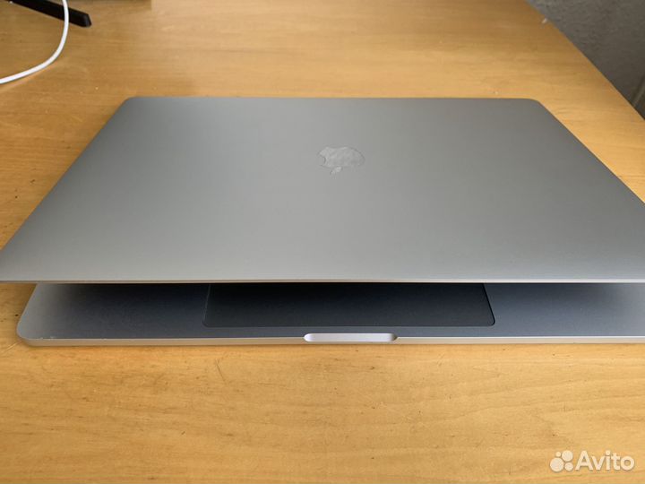 Macbook Pro 16 ростест, core i7, 16gb 512ssd