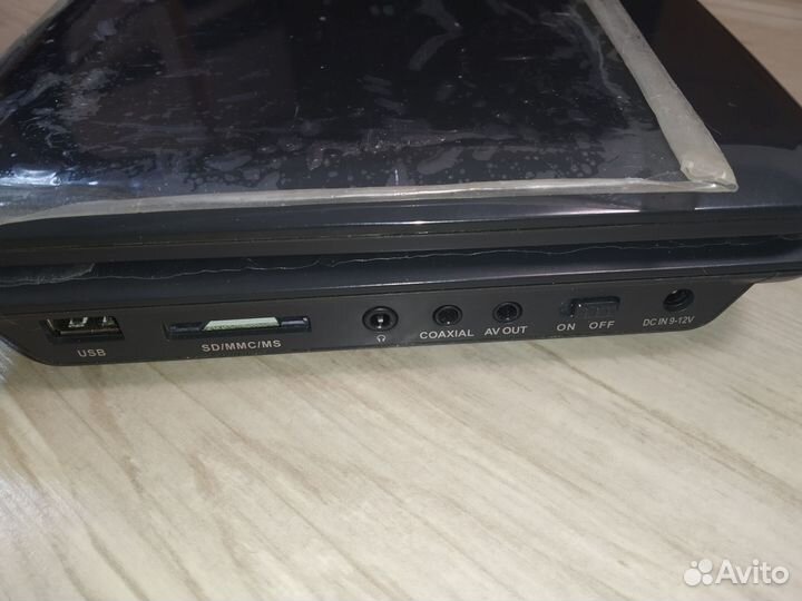 Портативный DVD-проигрыватель Supra sdtv-915UT