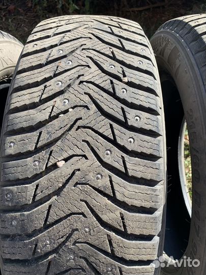 Kumho WinterCraft SUV Ice WS31 215/60 R17 96