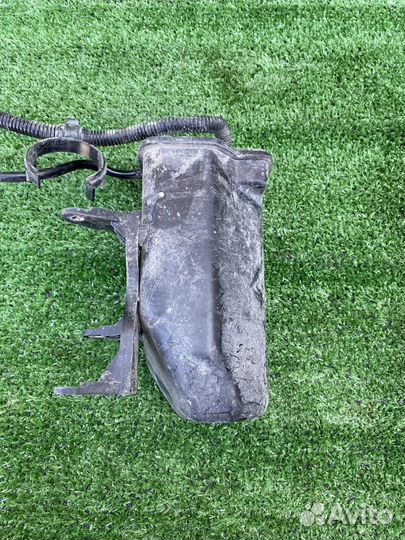 Абсорбер (фильтр угольный) Volkswagen Jetta (NF) V