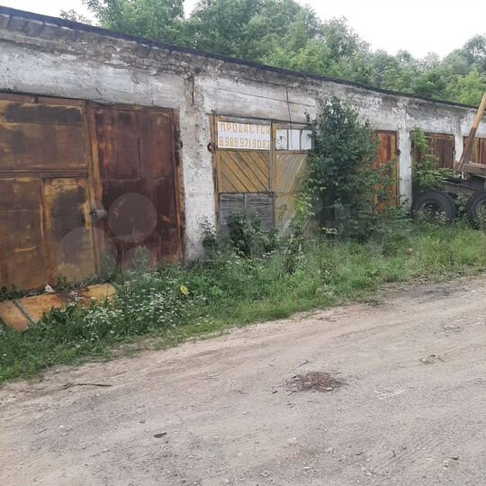 Гараж, > 30 м²