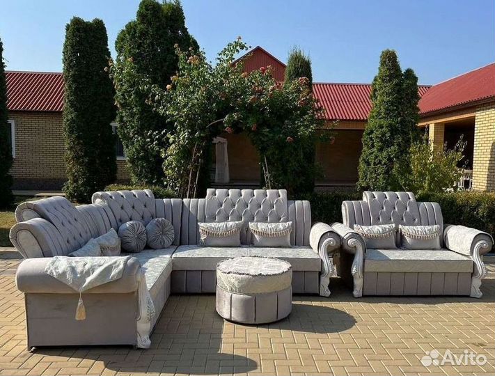 Диван мягкий