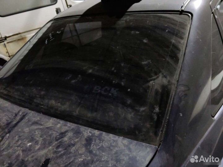 Стекло заднее Ford Focus 1 седан 1.6I 2001