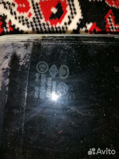 Стекло задней правой двери на Hover H3